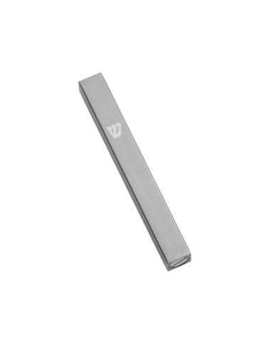 Mezouzah en aluminium gris – shin argenté – 10 cm
